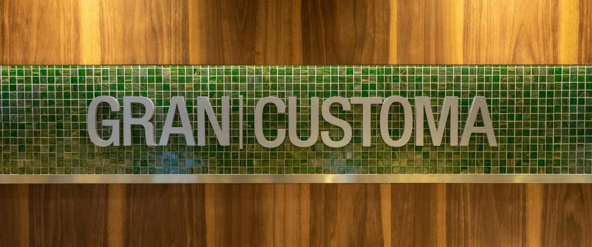 Gran Customa Isezakicho location